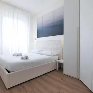 https://primopiano-padova-320.it-lombardy.com