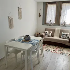 https://casa-manila-isola-delba.it-tuscanyhotel.com