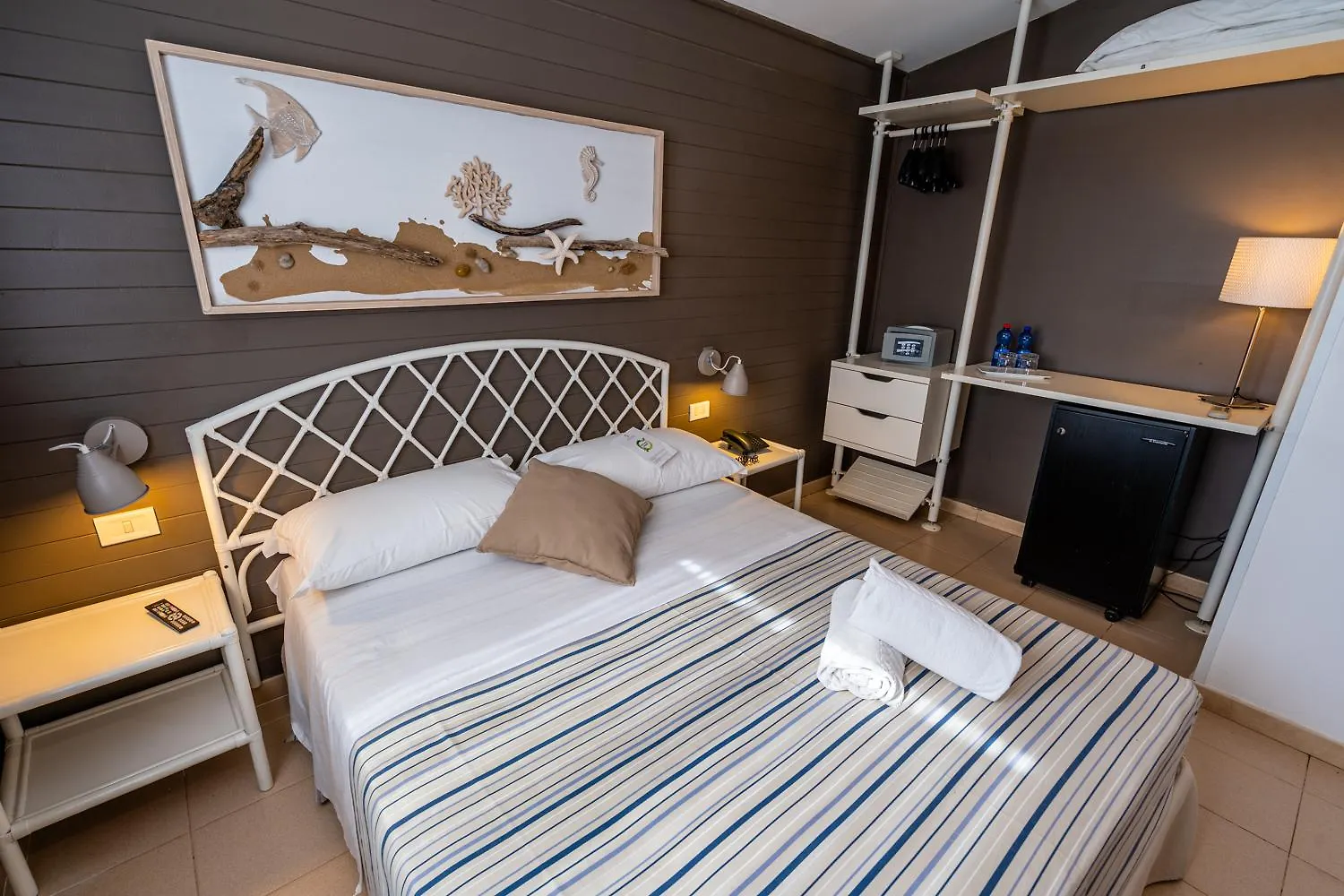 **** Hotel Le Dune Beach Club Mesyna Włochy