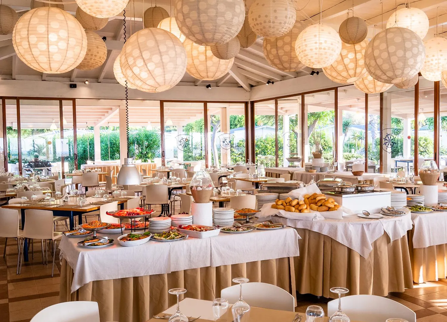 Le Dune Beach Club Messina Hotel