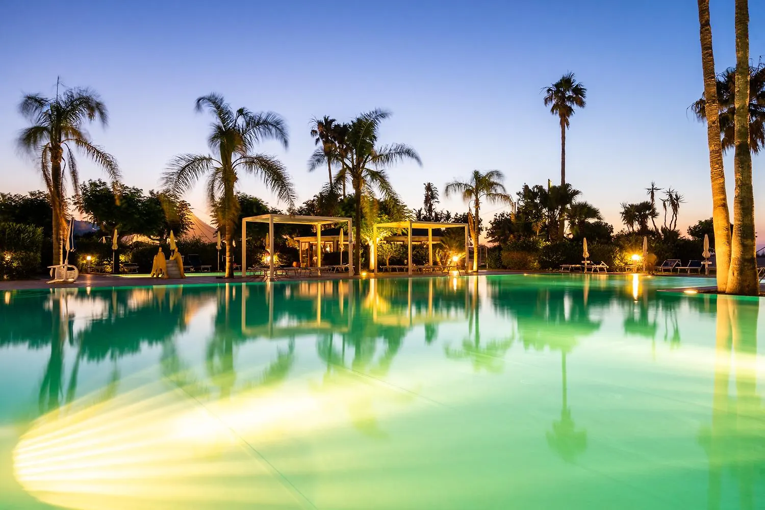 Le Dune Beach Club Mesyna